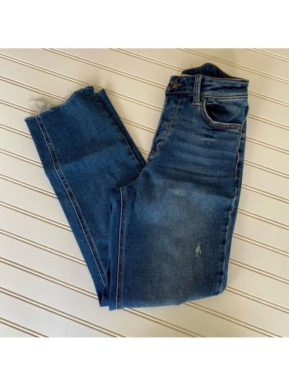 Forever 21 Blue Denim High Waisted Straight Distressed Ankle Jeans Size 25